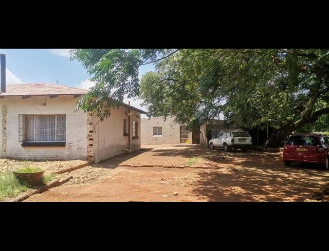 3 BEDROOM HOUSE FOR SALE IN PELZVALE AH